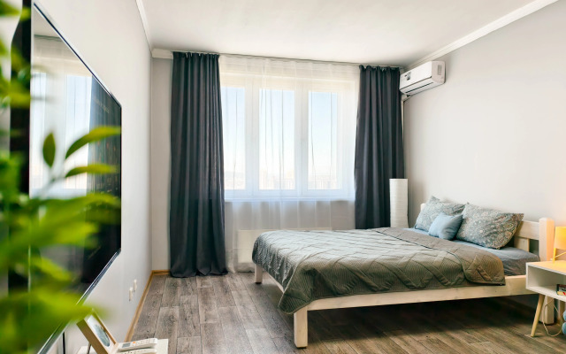 Uyutnaya S Dizaynerskim Remontom I Shikarnym Vidom Flat