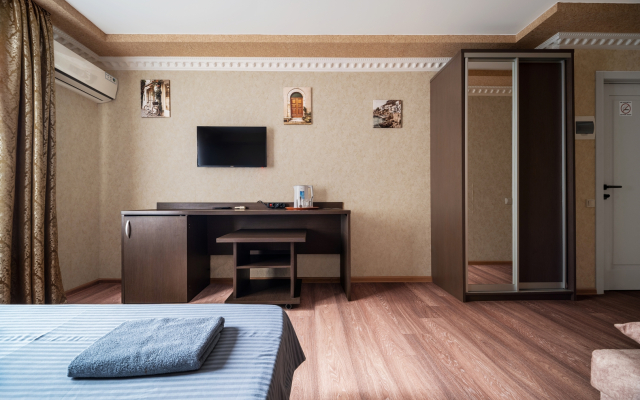Loza Hotel