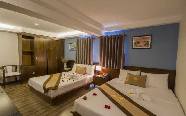 Happy Sky Hotel