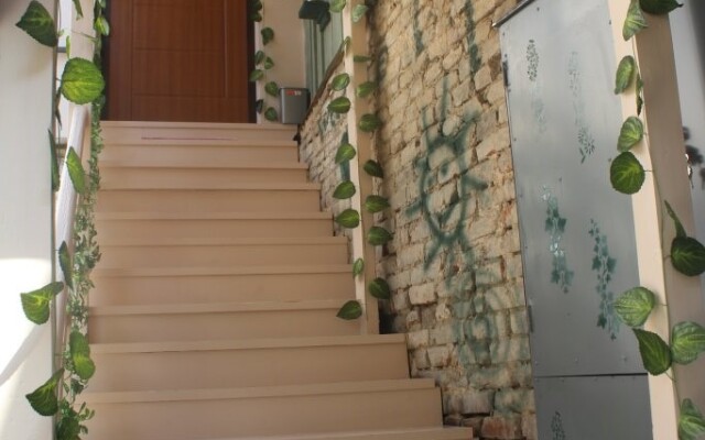 Id House Guest House
