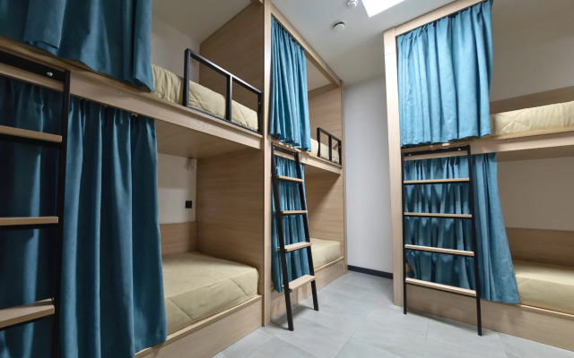 Minem Uryn Hostel