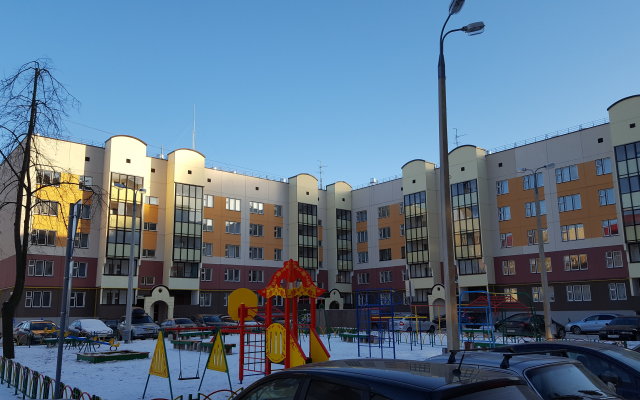 Na Kommunalnoy 15 Flat