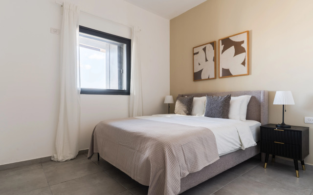 Blueground at Tzameret ID59 Apartments