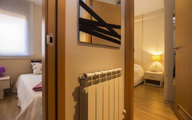 Elcano Apartments