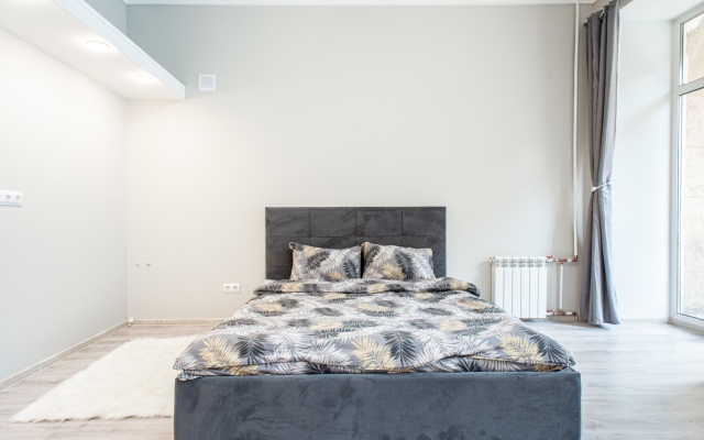 Квартира Стильная Евродвушка с Балконом в Центре Петроградской