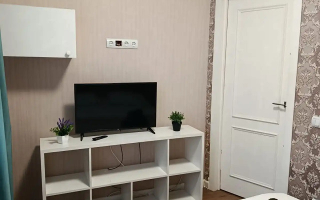 Квартира AlexHome РП Свердловский Молодежная 4