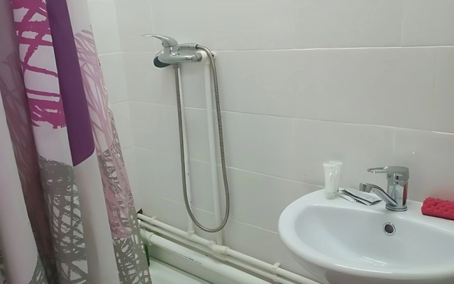 Студия на Горького 48 (50)