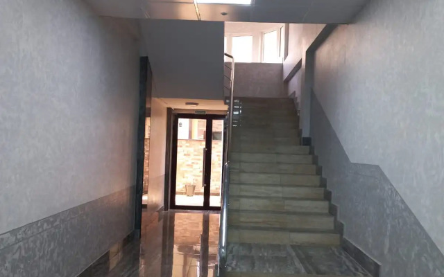 More Tsvetov Flat