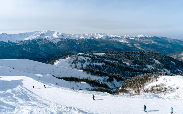 AYS Let It Snow Hotel Roza Khutor