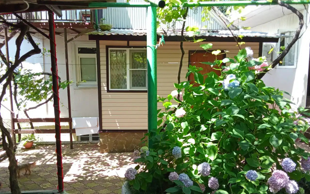 Na Zhigulevskoy Guest house