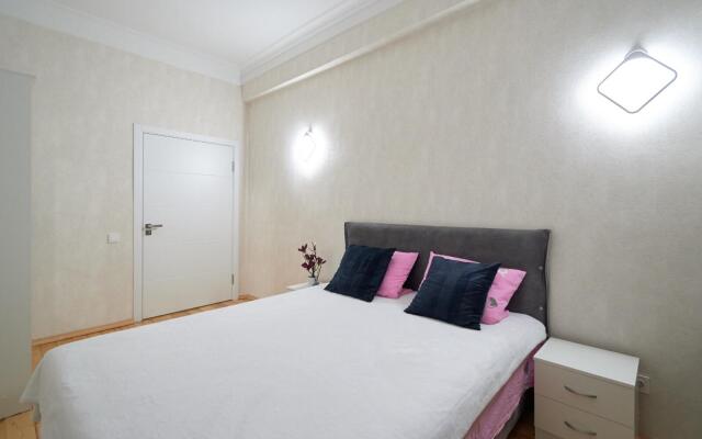 Апартаменты Apartment near train station