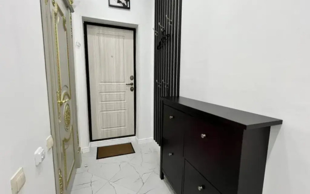 V Samom Serdtse Adlera Flat