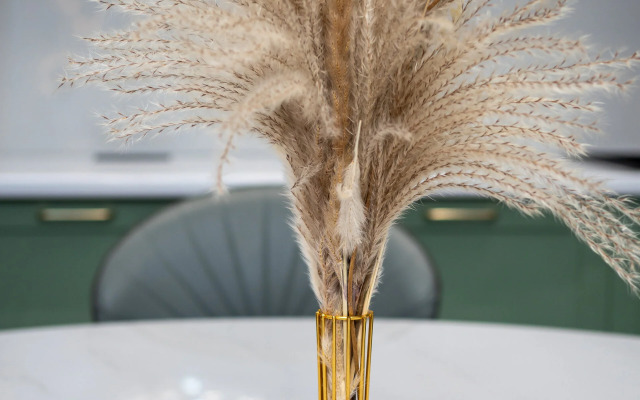 Апартаменты Трехкомнатные стильные возле Меги