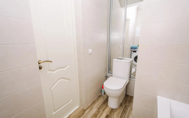 Apartments Trekhkomnatnye Apartamenty