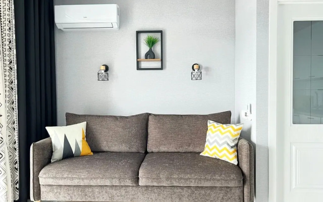 Stylish Apartments kravc Group v ZK "Parusa"