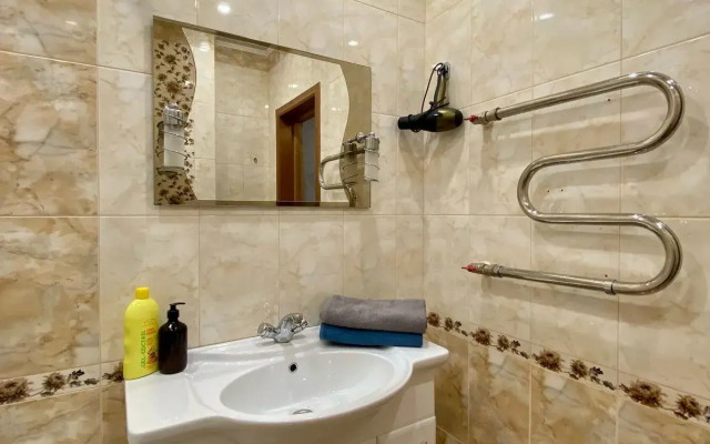 V Samom Tsentre Goroda Orla Apartments