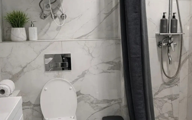 Апартаменты Мемфис Апарт с диваном,кухней и террасой