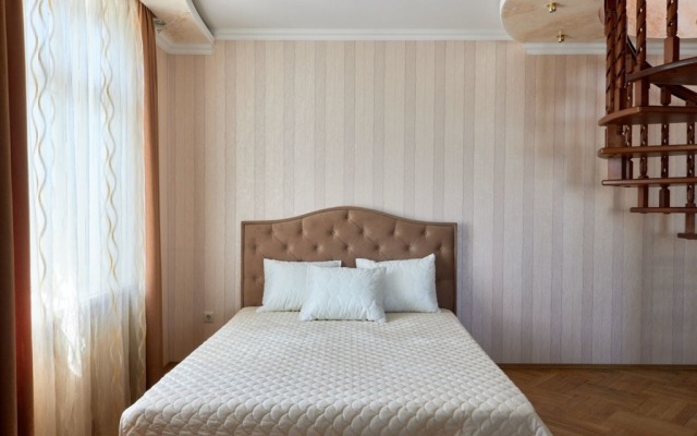 2-kh Urovnevye Apartamenty u metro Sukonnaya Sloboda