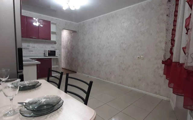 Na Ulitse Vysotnaya 2 Flat