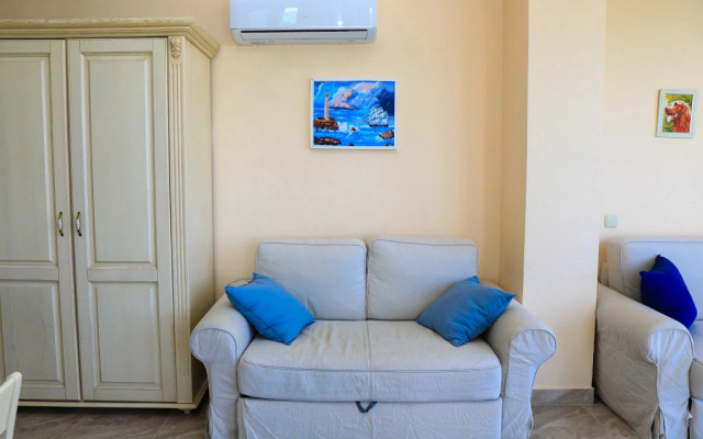 Dolphin Apartments