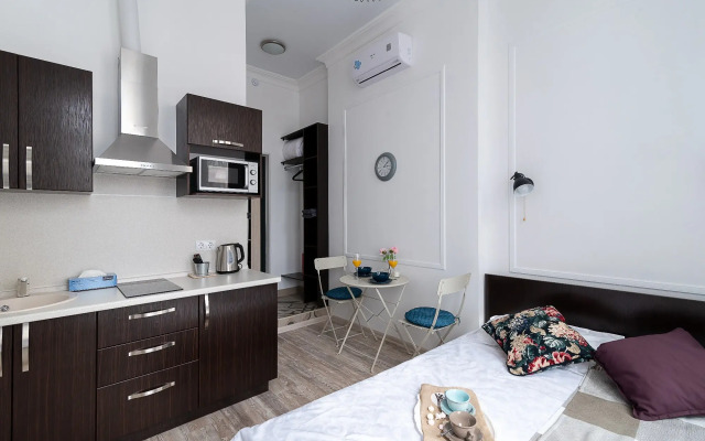 Versailles Apartments