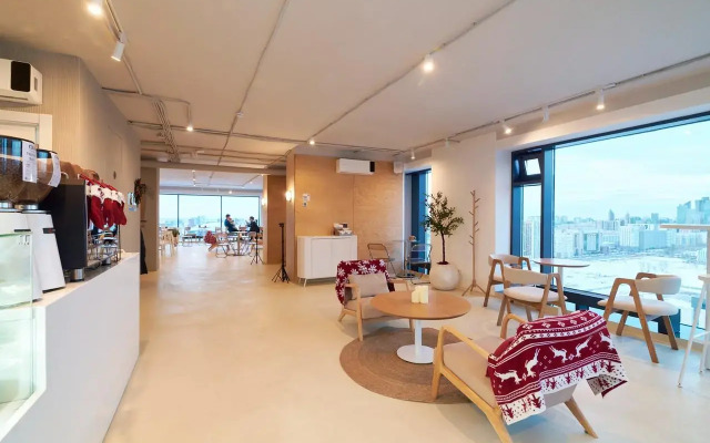 Yes Apartment Hotel