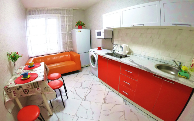 Апартаменты на Тихорецком Бульваре 2/2