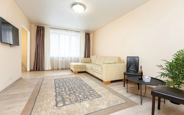 Ladgorna na Nezavisimosti 74 Apartments