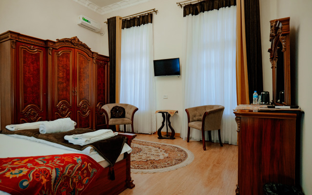 Imperial Palace Hotel