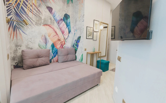 Red Apartments Art Layt Siti Goyya Apartments
