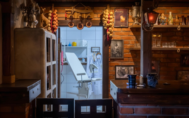 De Balzak Apartments