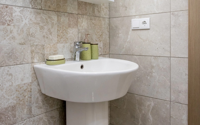 S Krasivym Vidom na Mtatsmindu i Gorod Apartments
