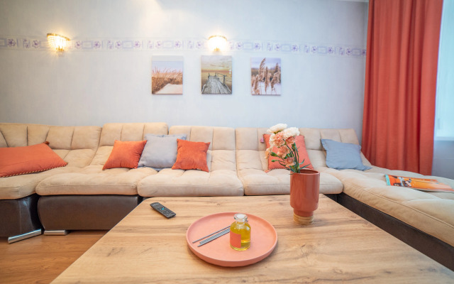 Апартаменты Радищева 12 трехкомнатная