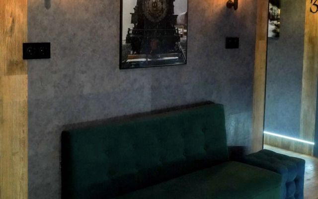 Mamontovy Hotel