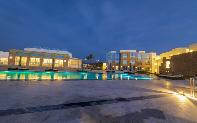 Luxotel Aqaba Beach Resort & Spa Hotel