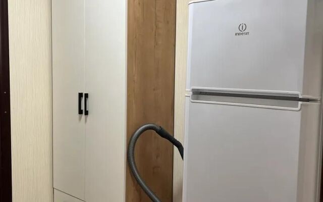 Na Prospekte Rybakov 2 Apartments