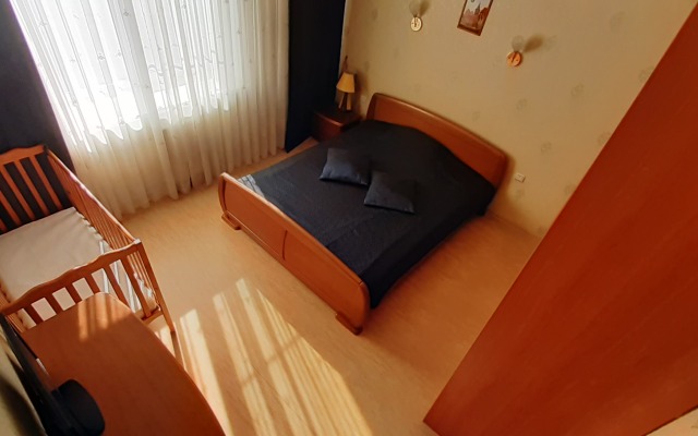Apartaments on Lesoparkovaya Street