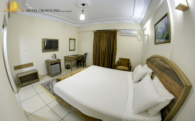 Hotel Crown Inn