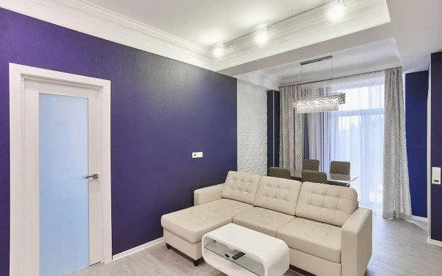 Shikarnaya V Tsentre Sochi U Parka Rivyera Flat