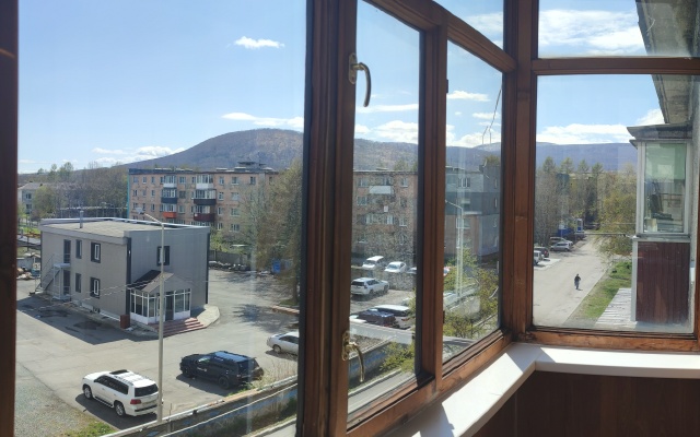 Dvukhkomnatnaya kvartira na Raduzhnom Flat