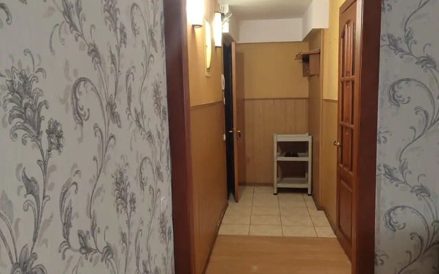 UYUT Na Ulitse Bratiev Kadomtsevyih Apartments
