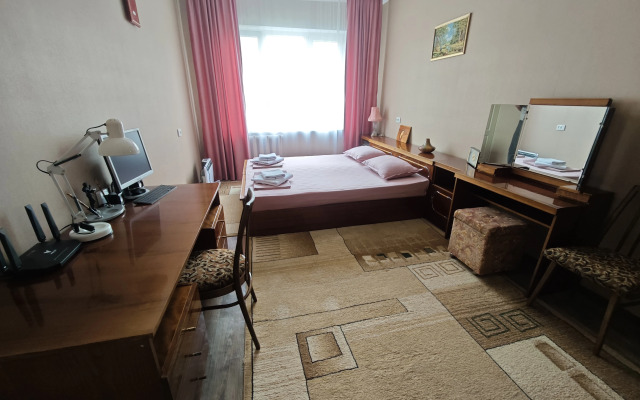 Uyutnaya s retro obstanovkoy Flat