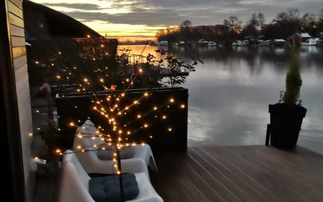 Beach House Belgrade Private house