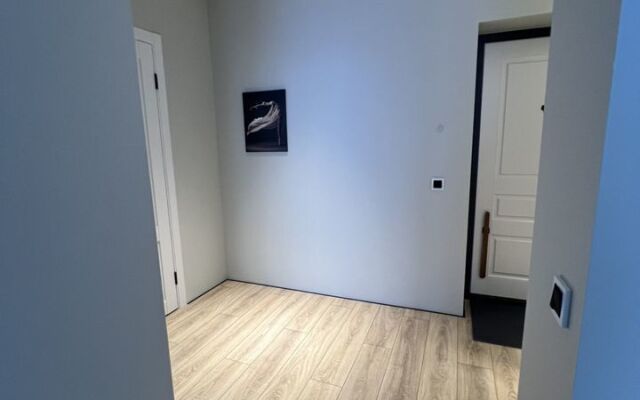 S Shikarnym Vidom V Panoramnom Osteklenii Flat