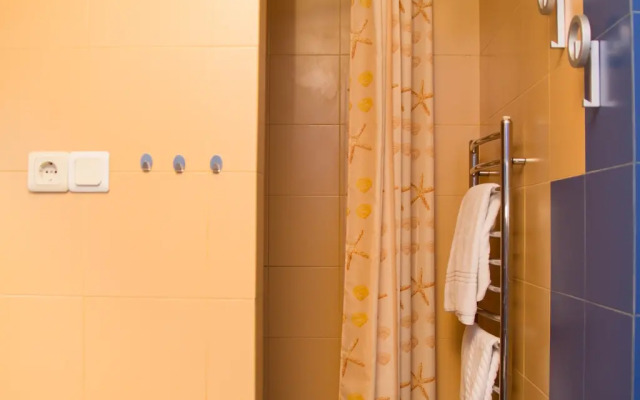 Loyal na ulitse 9-ya Liniya 14 Guest House