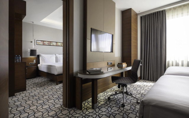 Royal Stay Palace Hotel