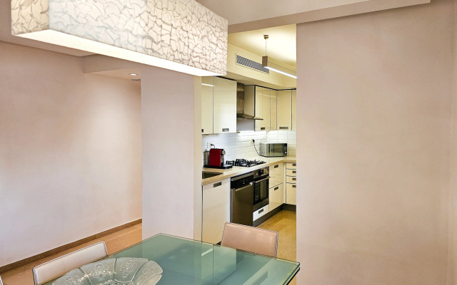 Comfort & Balcony By Feelhome Apartments
