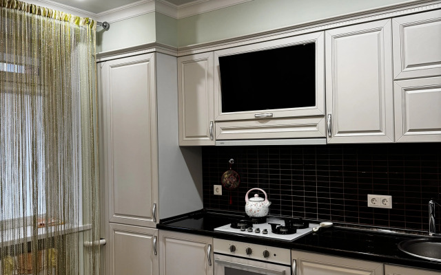 Квартира Lux Apartments