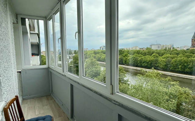 Flat Poyuschie Fontany V Samom Tsentre