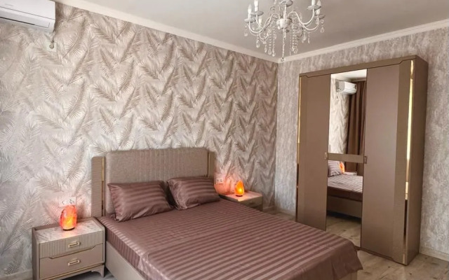 Lazurny Private House